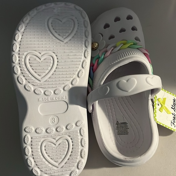 New First Steps Girls flower White Shoes Size 3 - Picture 7 of 12